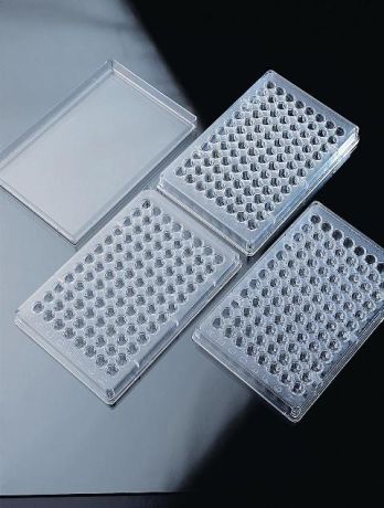 Mikrotitráló plate 96 db lyukkal, steril