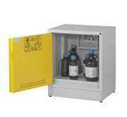 A 600/50 sav/lúgtároló szekrény, kb 15 liter vegyszer tárolására
