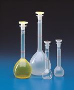 Mérőlombik dugóval, PP, 50 ml, magasság: 143 mm